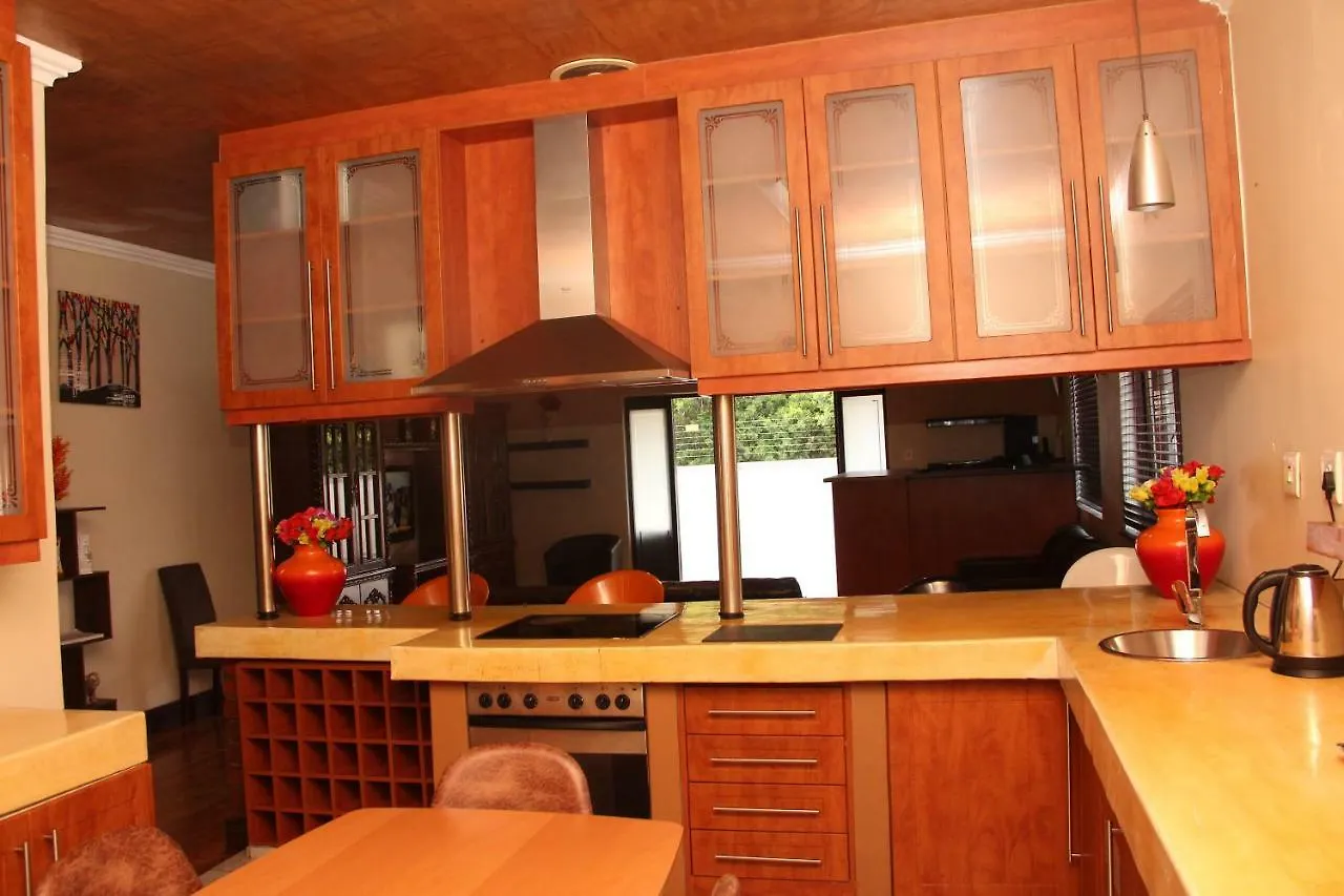 Guest house Dreams Lodge Oakdale Cape Town