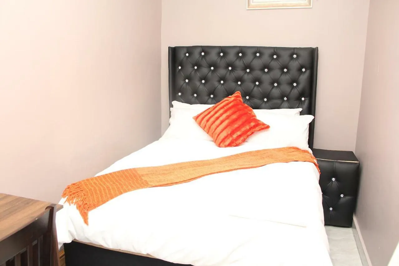 Dreams Lodge Oakdale Cape Town Guest house
